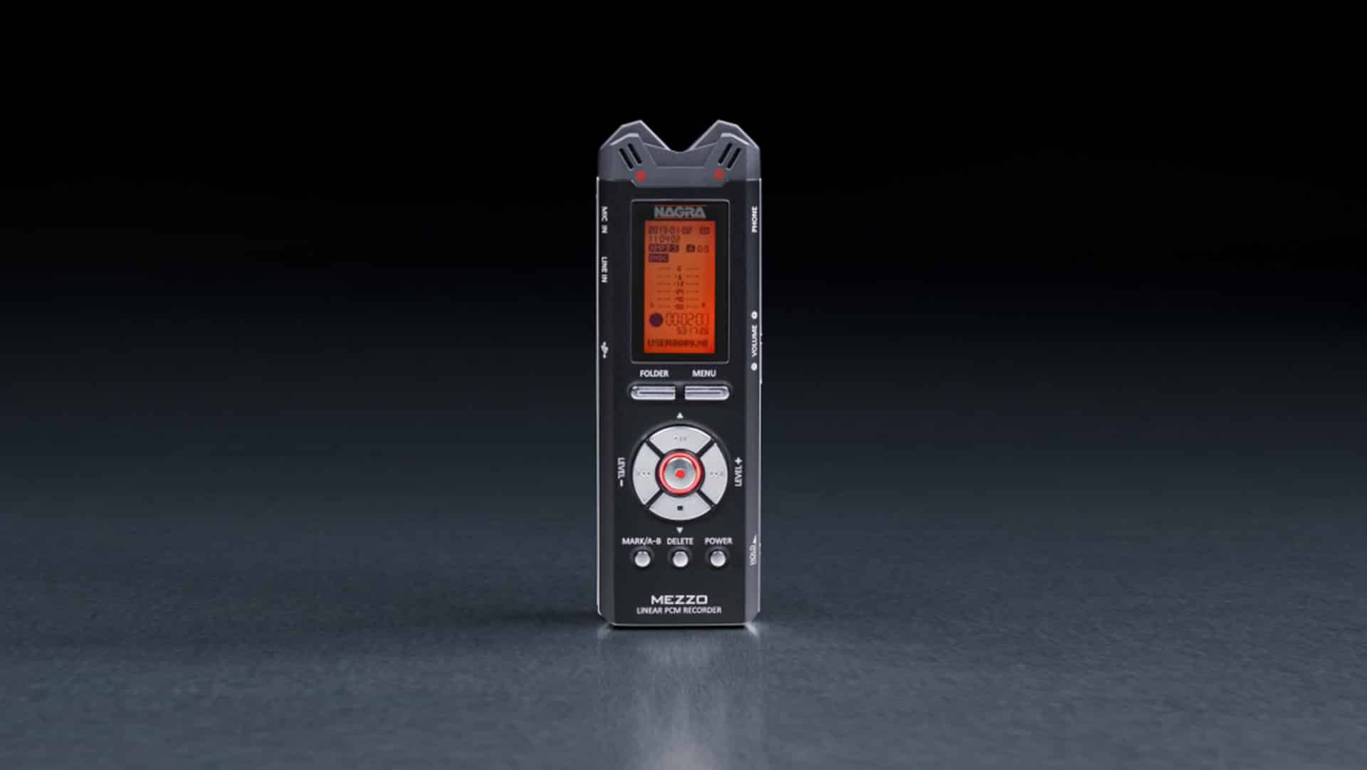 Nagra Mezzo miniature recorder handheld digital front rec button