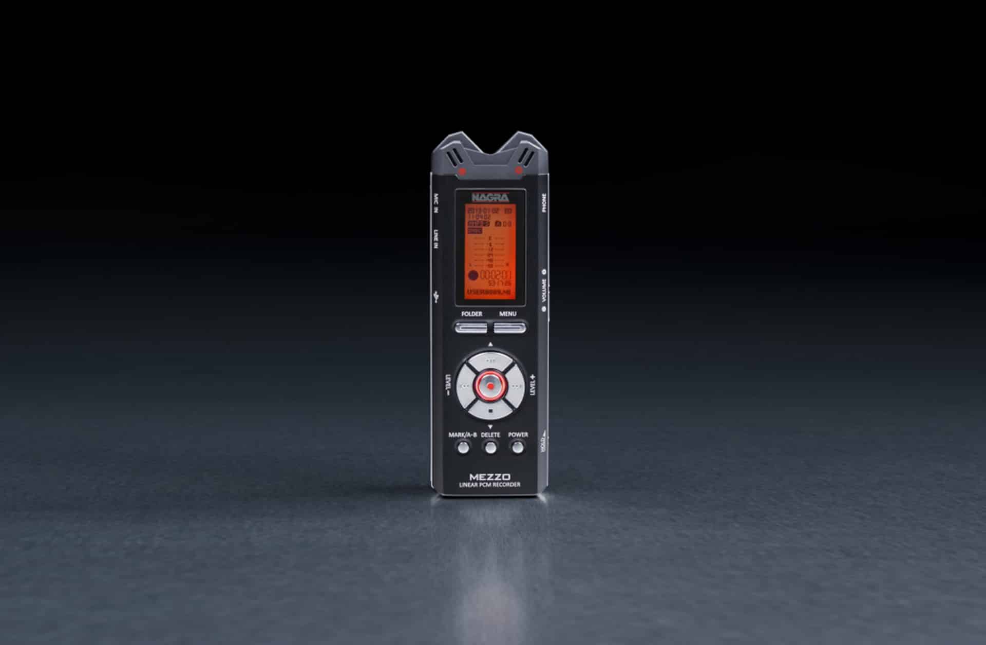 Nagra Mezzo miniature recorder handheld digital front rec button