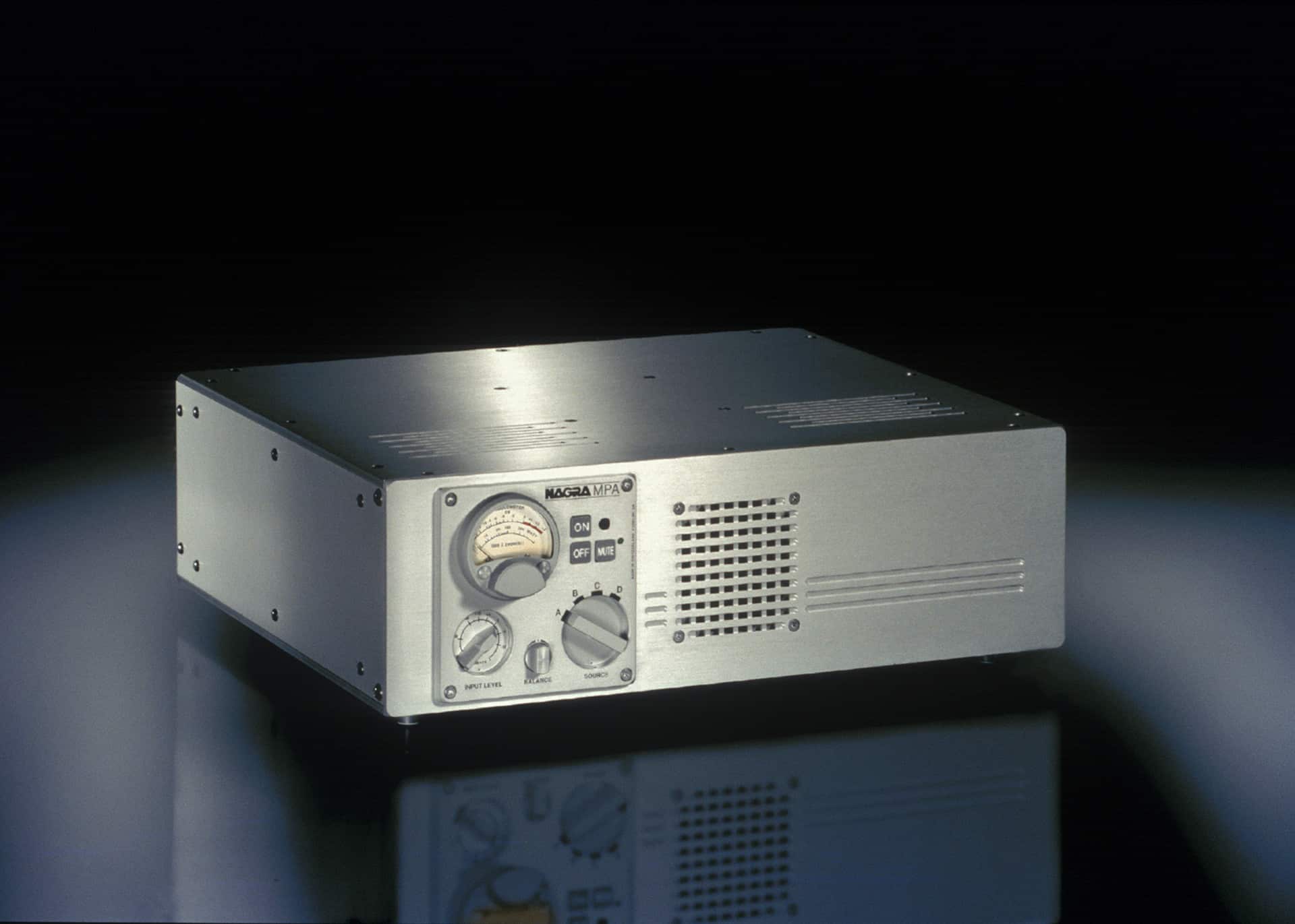 Nagra MPA Mosfet Power Amplifier solid state 250 Watts front aluminum