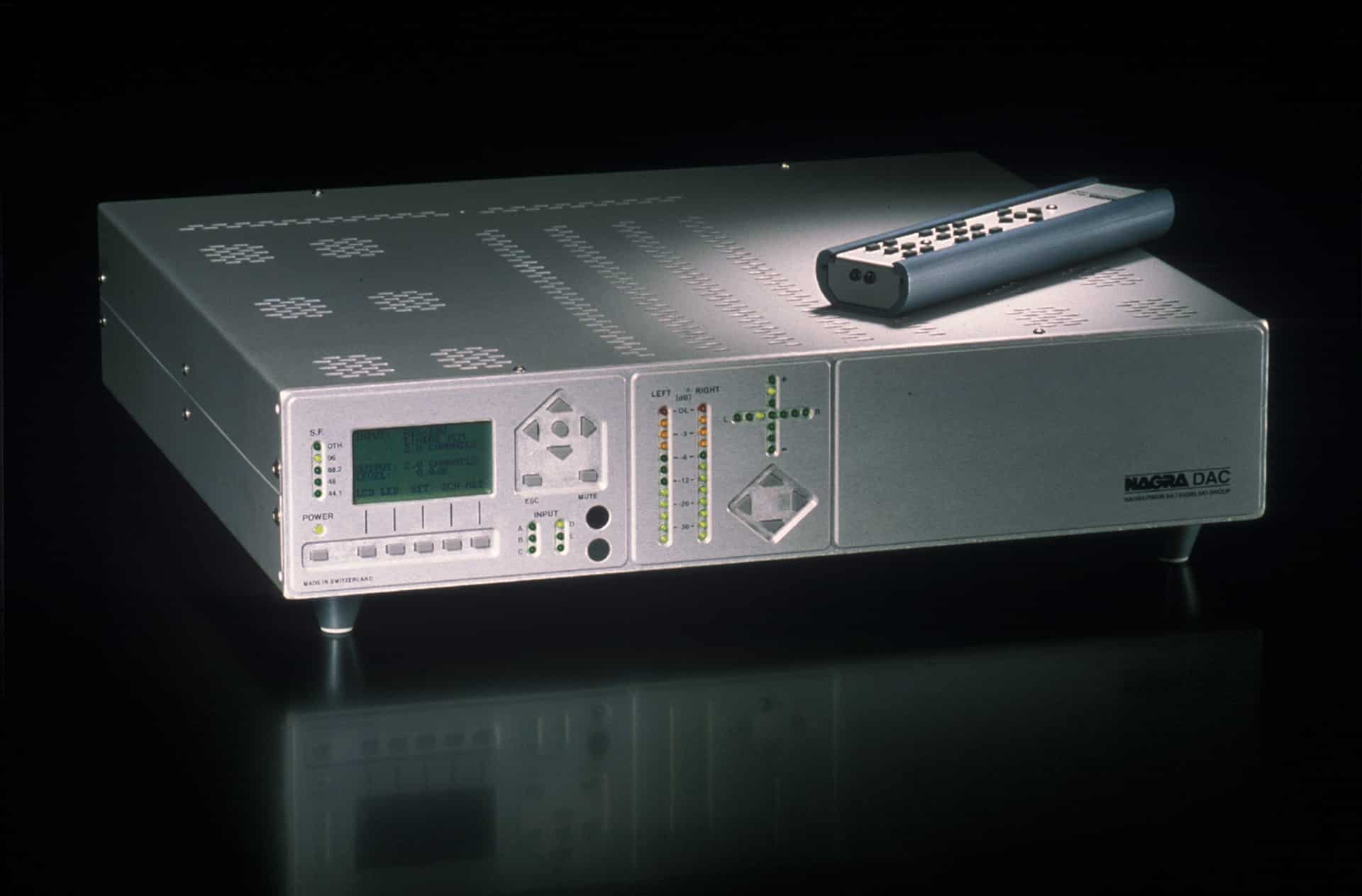 2003 NAGRA DAC digital analog converter front