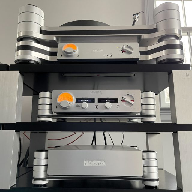 Earsnova demo setup Nagra turntable phono HD New York Holmes